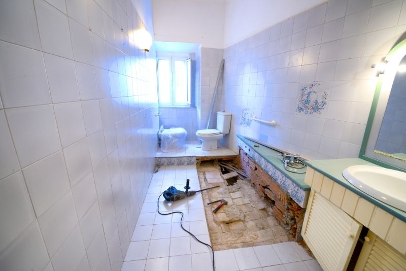 vertical bathroom layout design. repairing the floor tiles